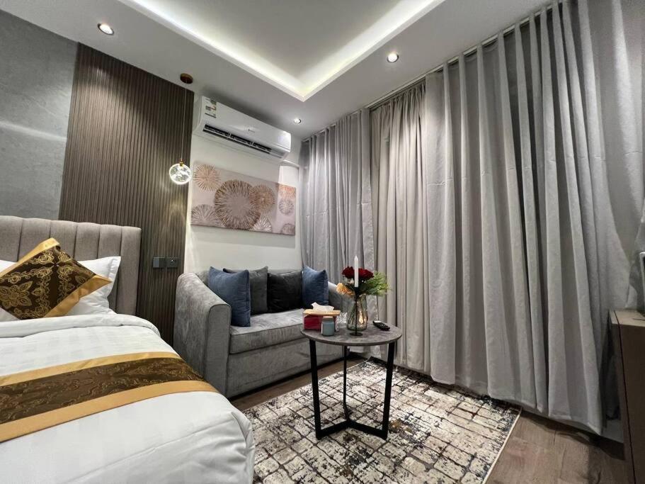 Hitin Riyadh
